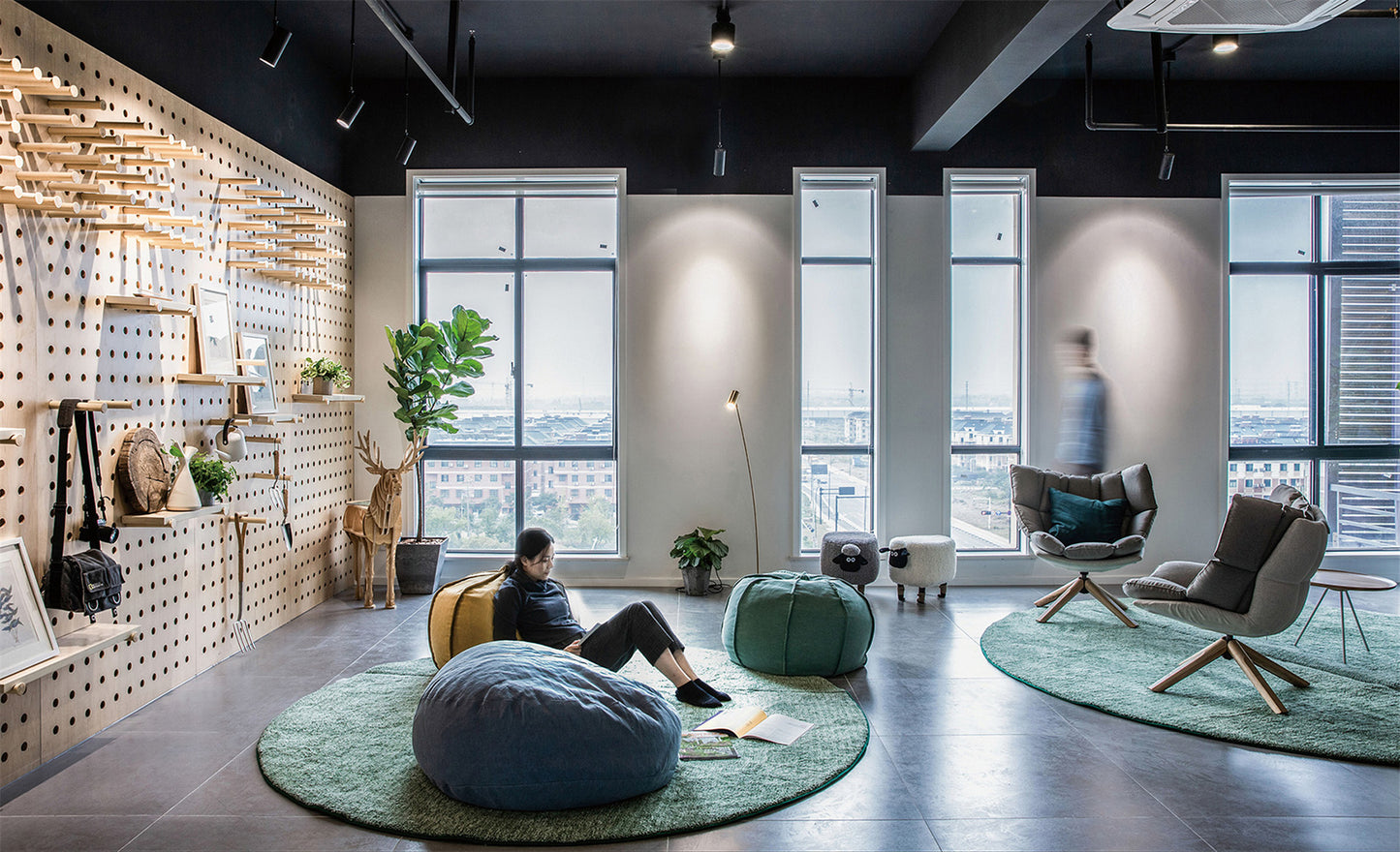 (2500-3500 Sq.ft) Office space interior design