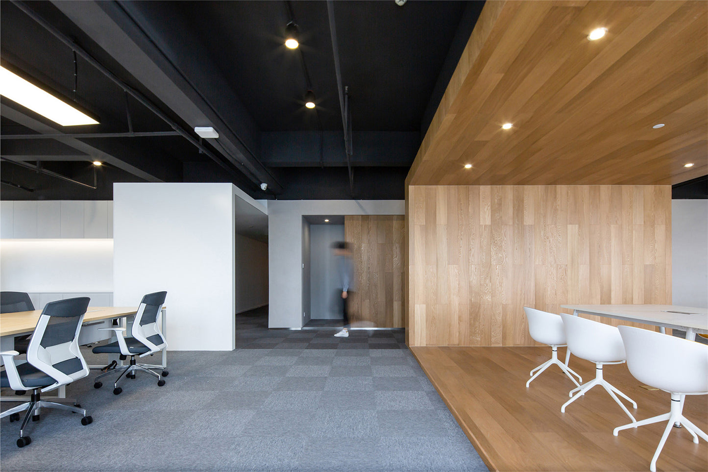 (2500-3500 Sq.ft) Office space interior design