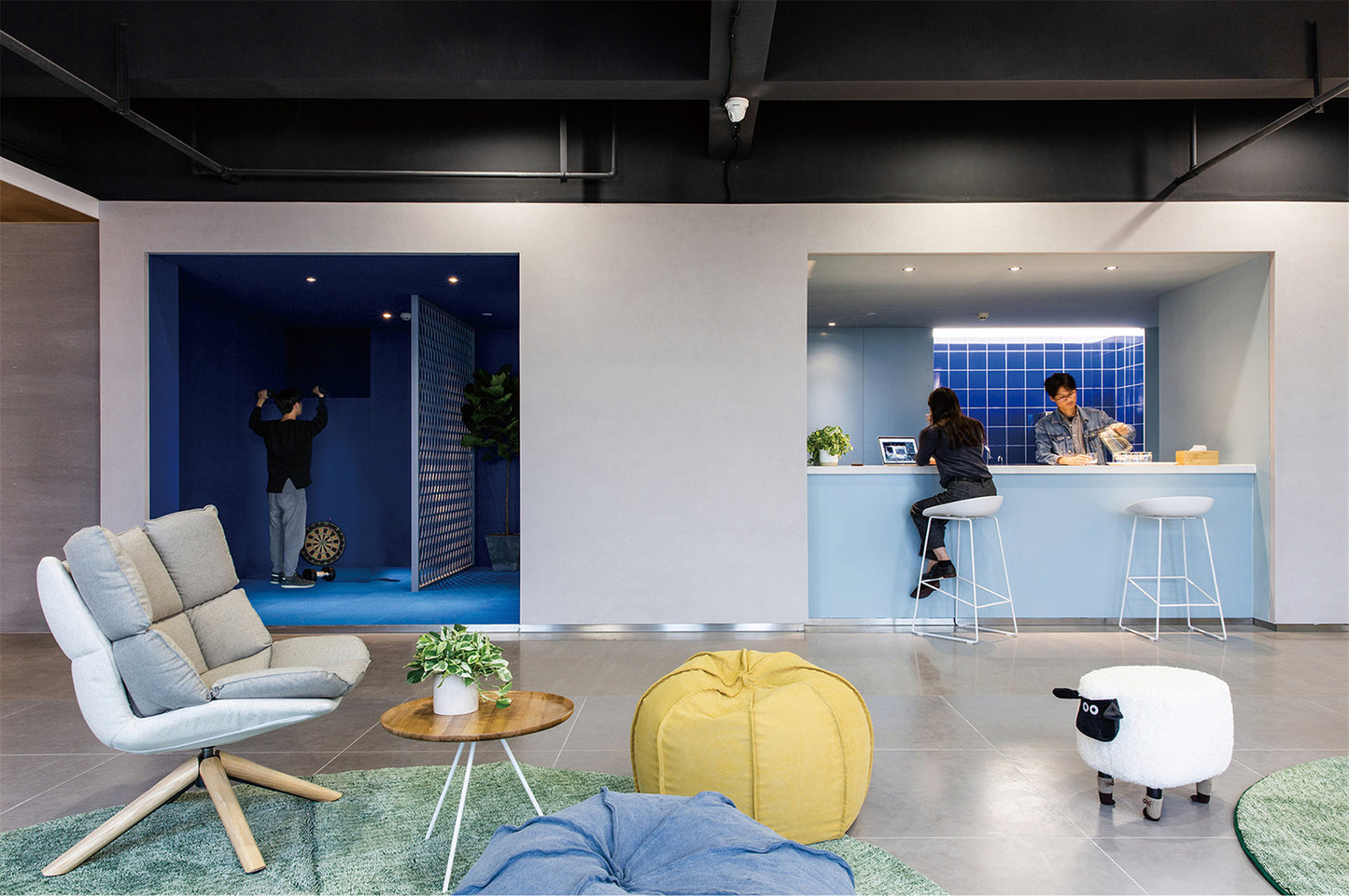 (2500-3500 Sq.ft) Office space interior design